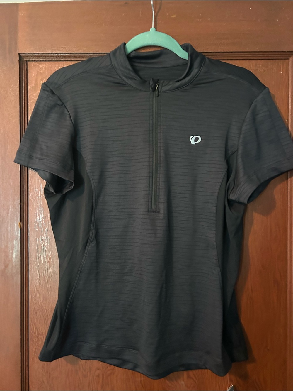 Pearl Izumi Women's Black Jersey with Logo Tag, size Large
